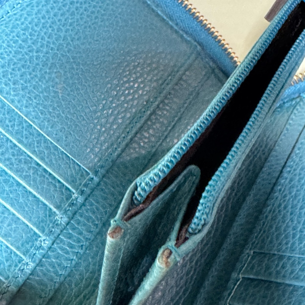 Gucci Beige and Blue Women's Wallet - Picture 12 of 14